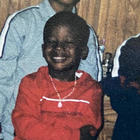 Meet your Posher, Devonte - Picture 1 of 1